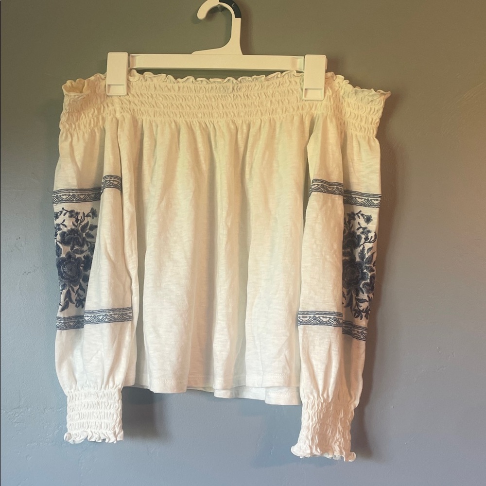 American Eagle off shoulder top
